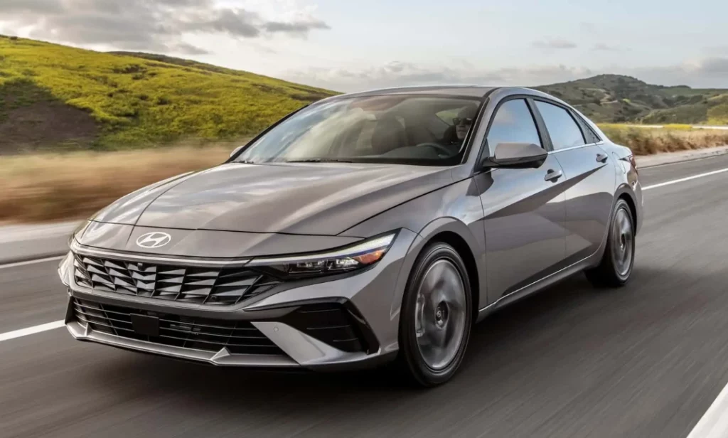 2025 Hyundai Elantra teenager girl choice