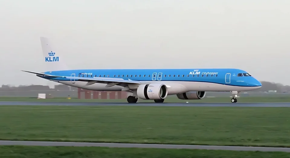 Why Did KLM Flight KL635 Divert to Glasgow After Declaring an Emergency